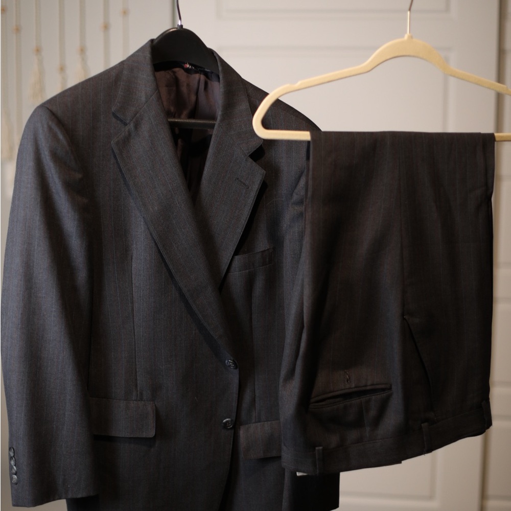 Austin Reed 40R Navy Pinstripe Wool 2-Piece Suit Vintage 80's Style
